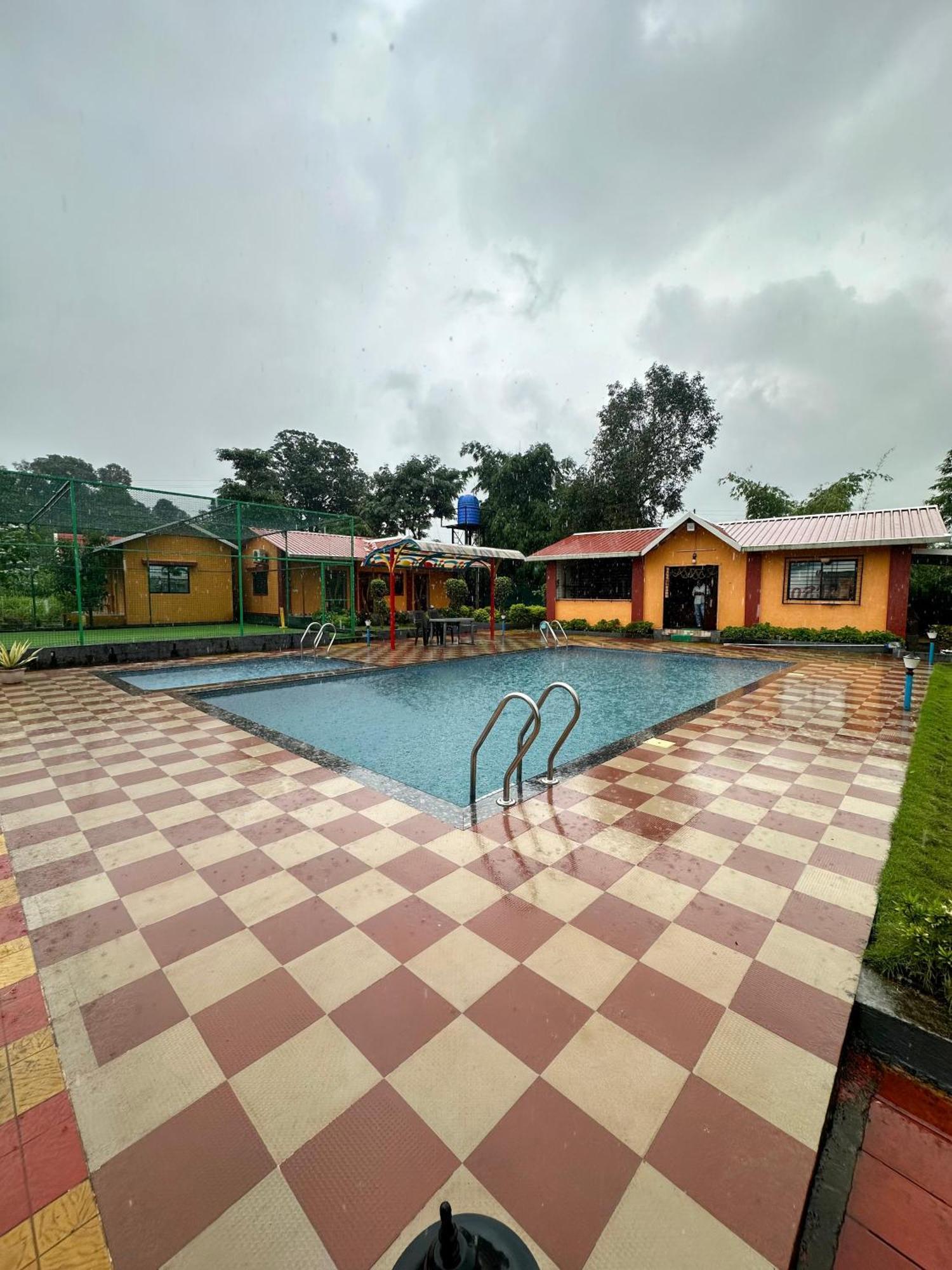 Karjat Ap Resort ภายนอก รูปภาพ