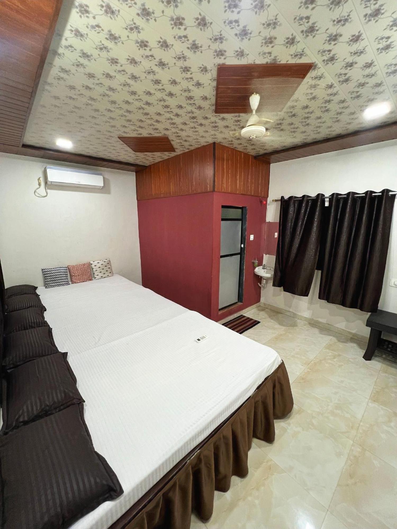 Karjat Ap Resort ภายนอก รูปภาพ